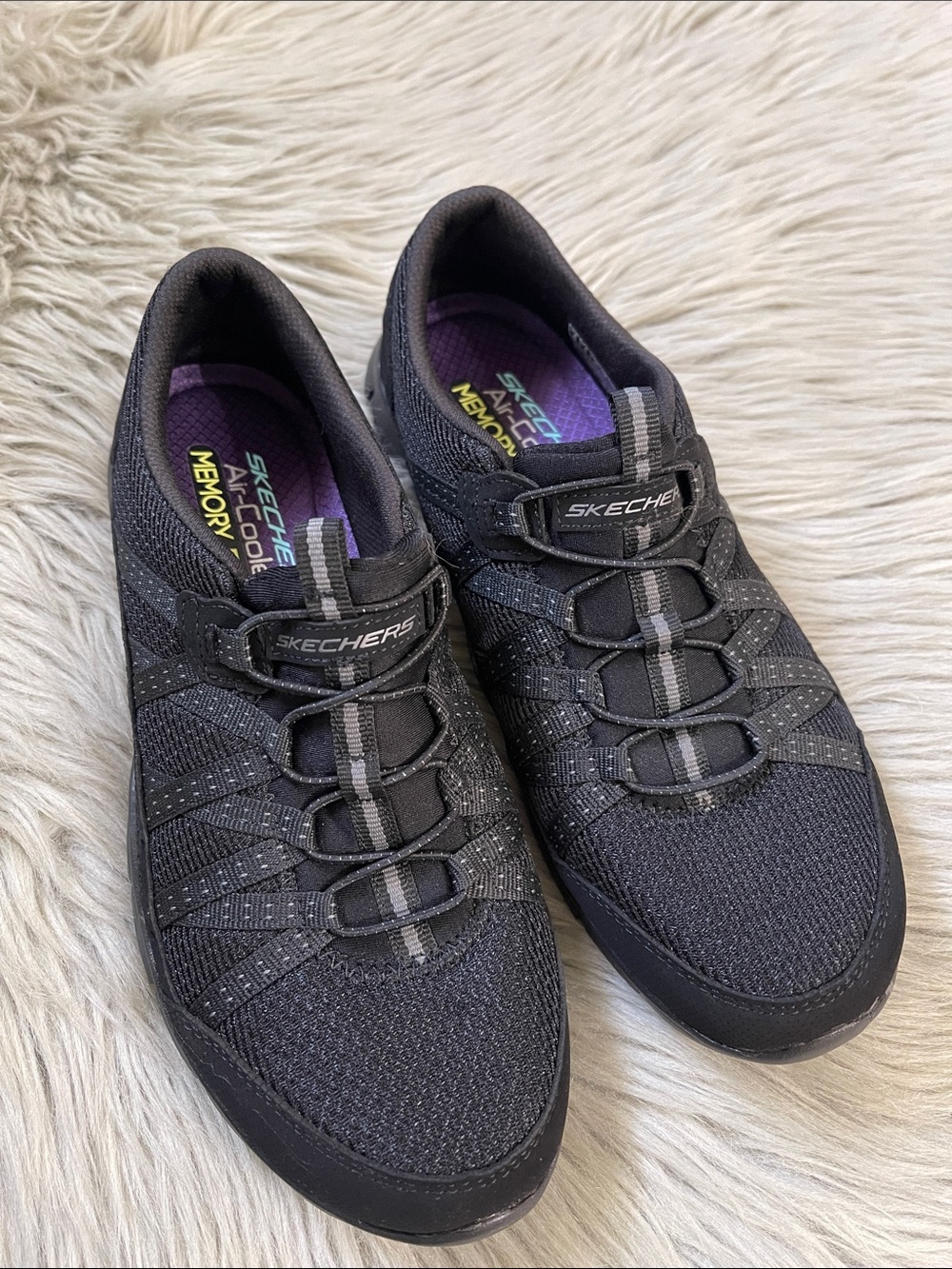 Skechers Women's work shoes‎